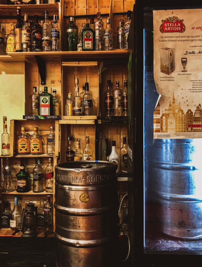 Whole Basement Former Pub3 For Bachelor / Bachelorette Party Budapest Exterior foto