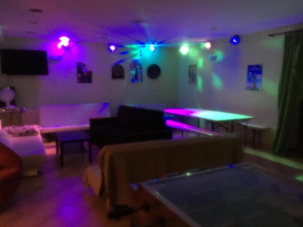 Whole Basement Former Pub3 For Bachelor / Bachelorette Party Budapest Exterior foto