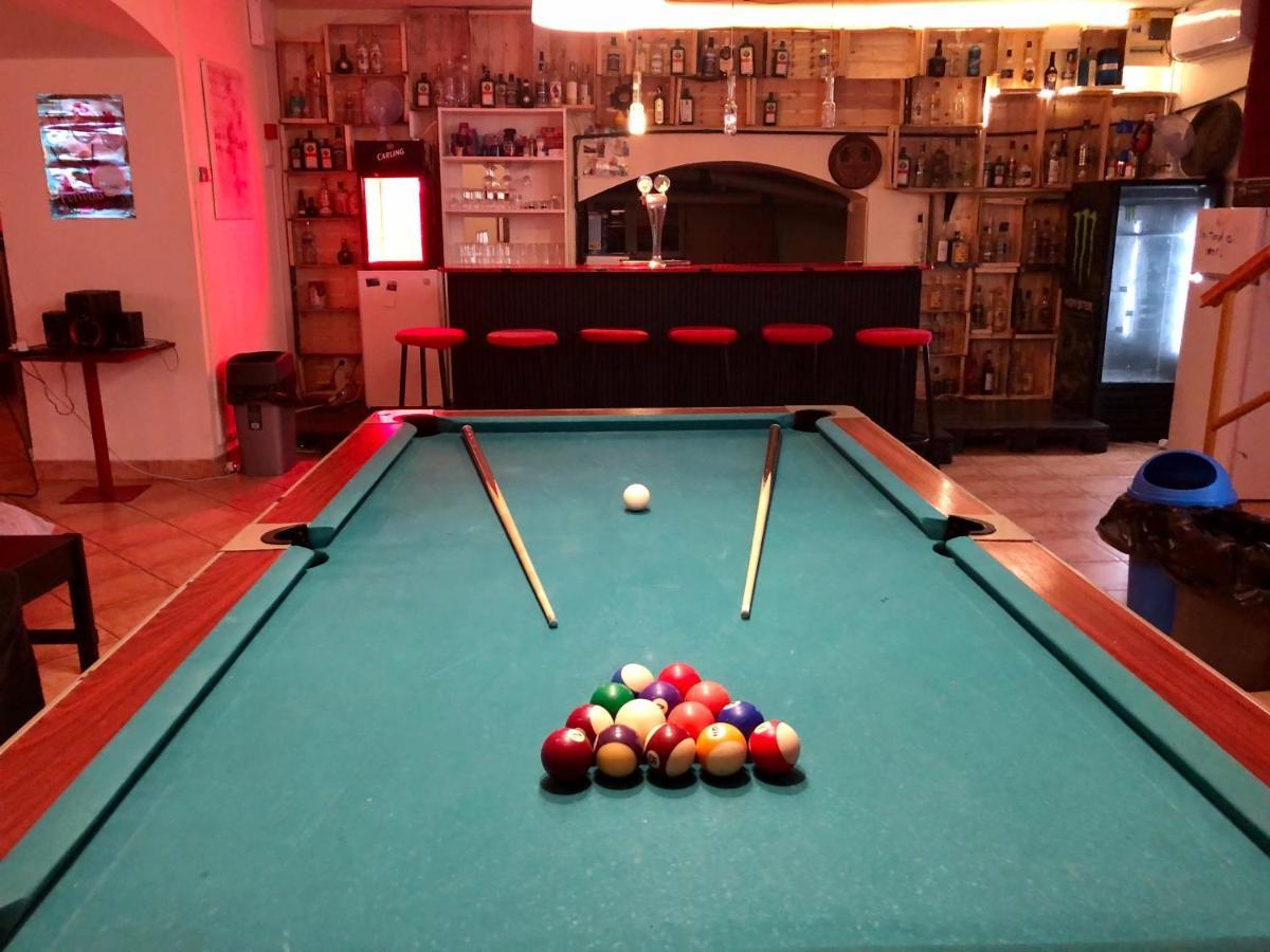 Whole Basement Former Pub3 For Bachelor / Bachelorette Party Budapest Exterior foto