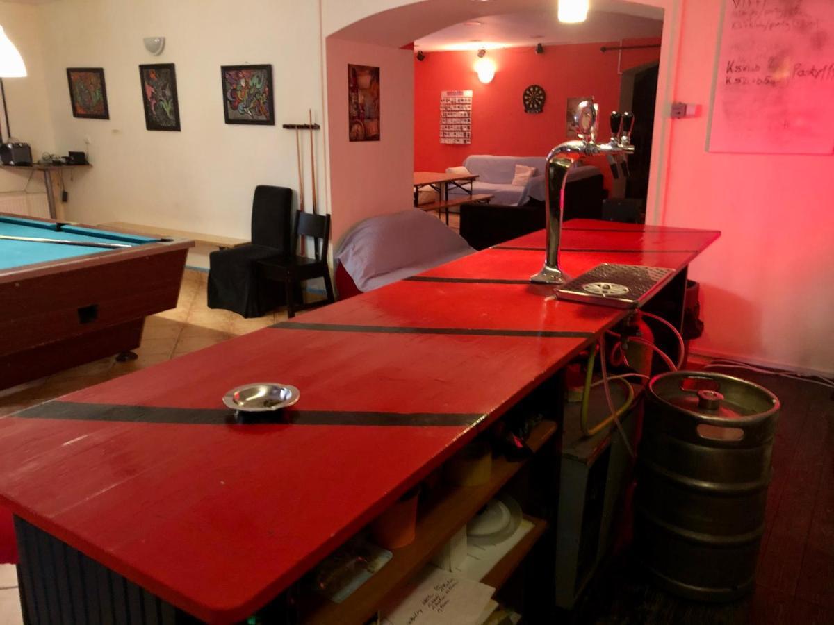 Whole Basement Former Pub3 For Bachelor / Bachelorette Party Budapest Exterior foto
